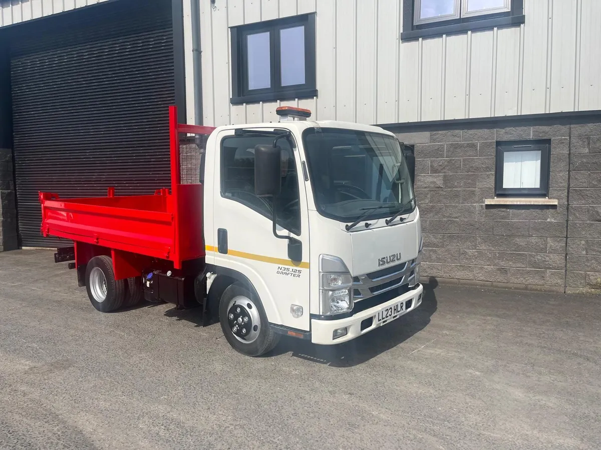 3.5 TON ISUZU TIPPER - Image 1