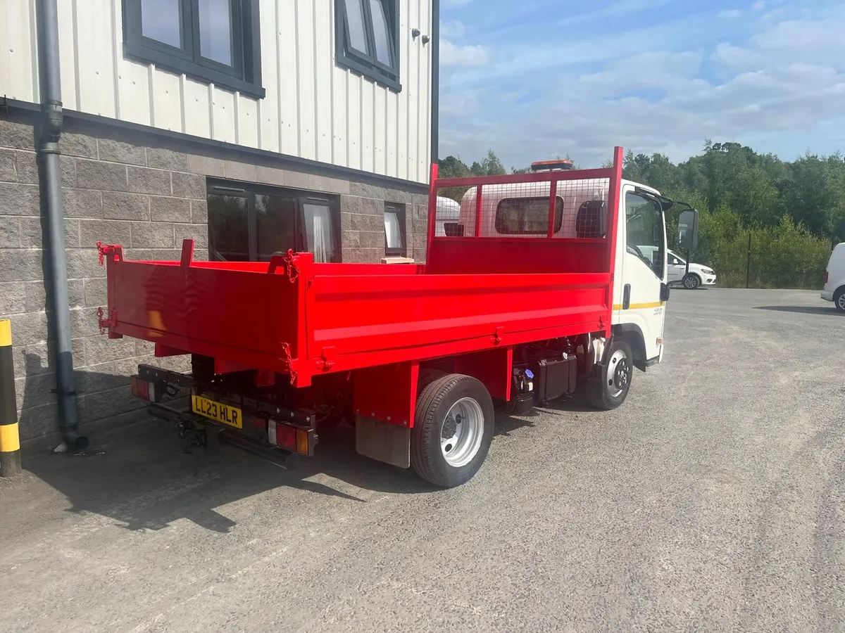 3.5 TON ISUZU TIPPER - Image 3