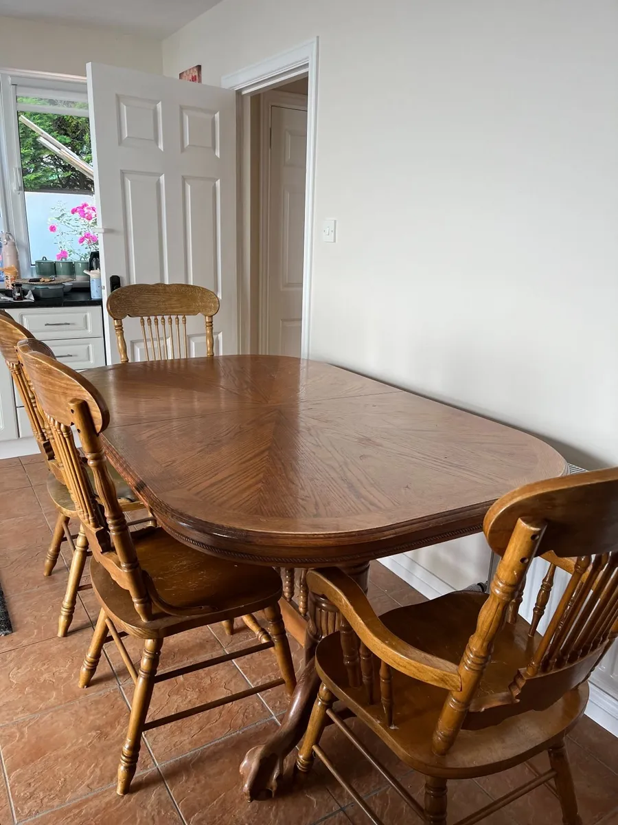 Solid Oak Extendable Dining Table & 4 Chairs –€190 - Image 3