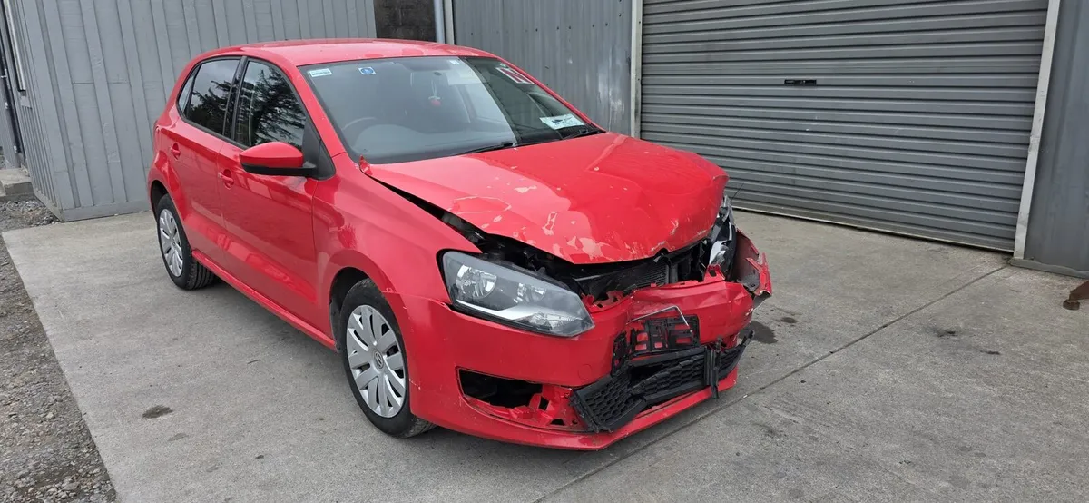 141 VW POLO AUTO - Image 1