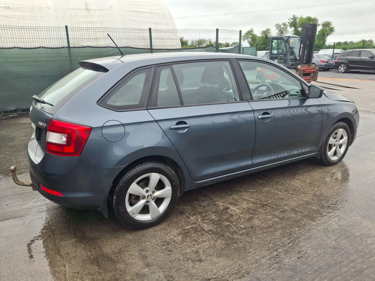 2015 Skoda Rapid  1.2 Tsi ..Drive home - Image 3