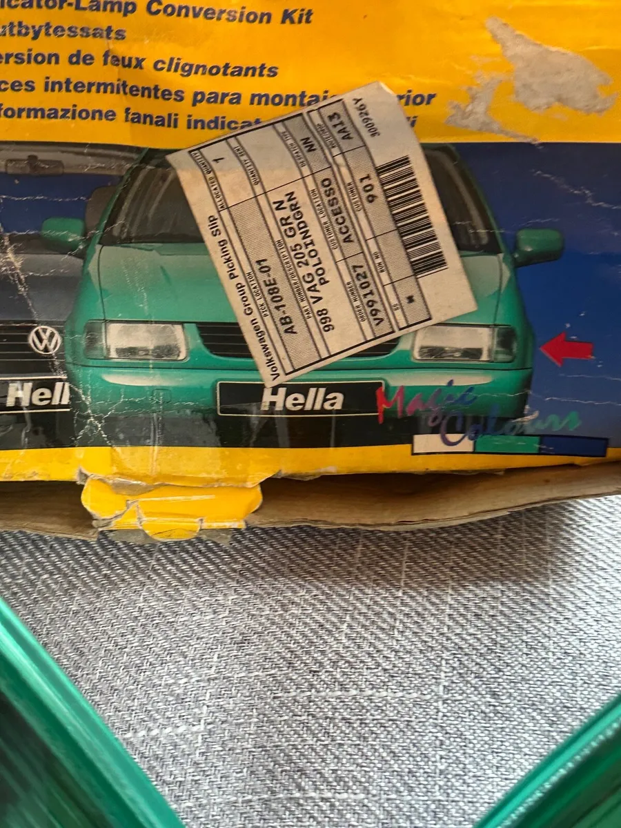 RARE HELLA MAGIC COLOUR FRONT INDICATORS POLO6N - Image 3