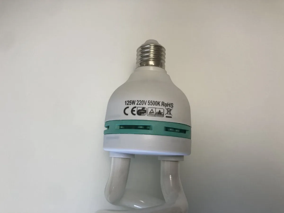 2 x 125Watt Equivalent 5500K Flourescent Bulbs E27 - Image 2