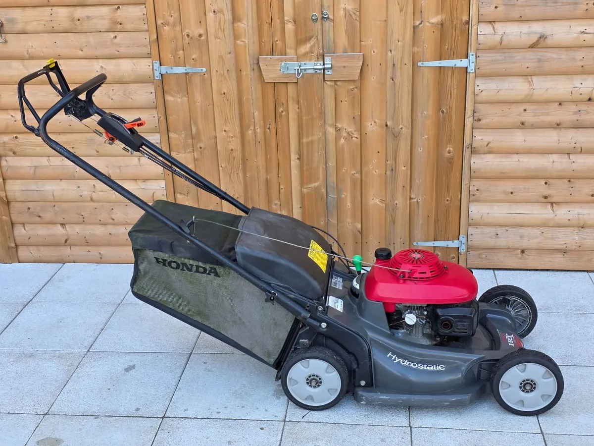 Honda HRX537 21" Lawn Mower - *Please see details. - Image 1