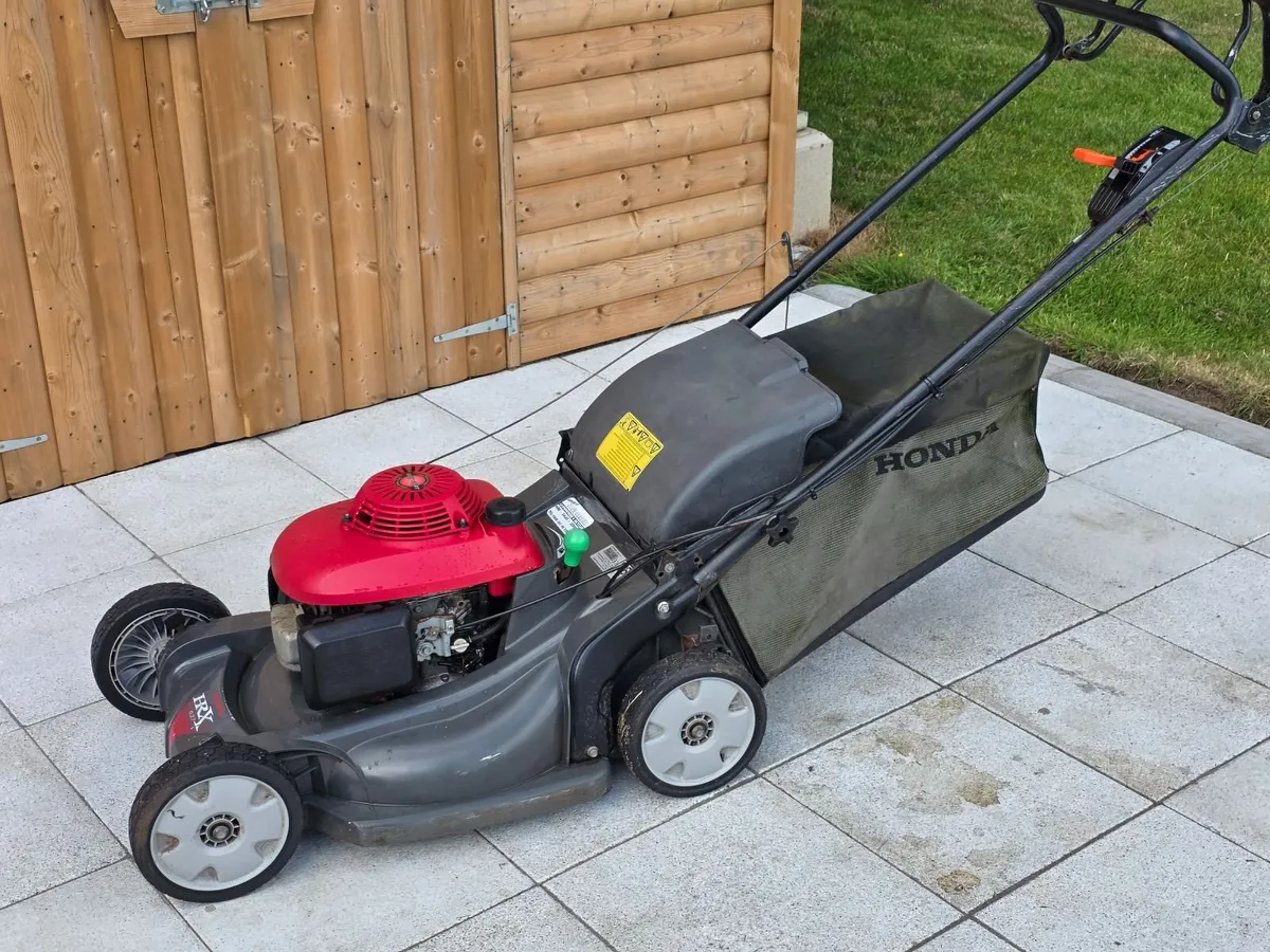 Honda HRX537 21" Lawn Mower - *Please see details. - Image 4
