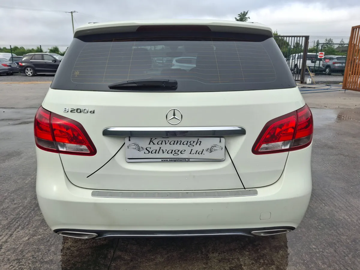 172 Mercedes B-Class  200B Series Sport - Image 4