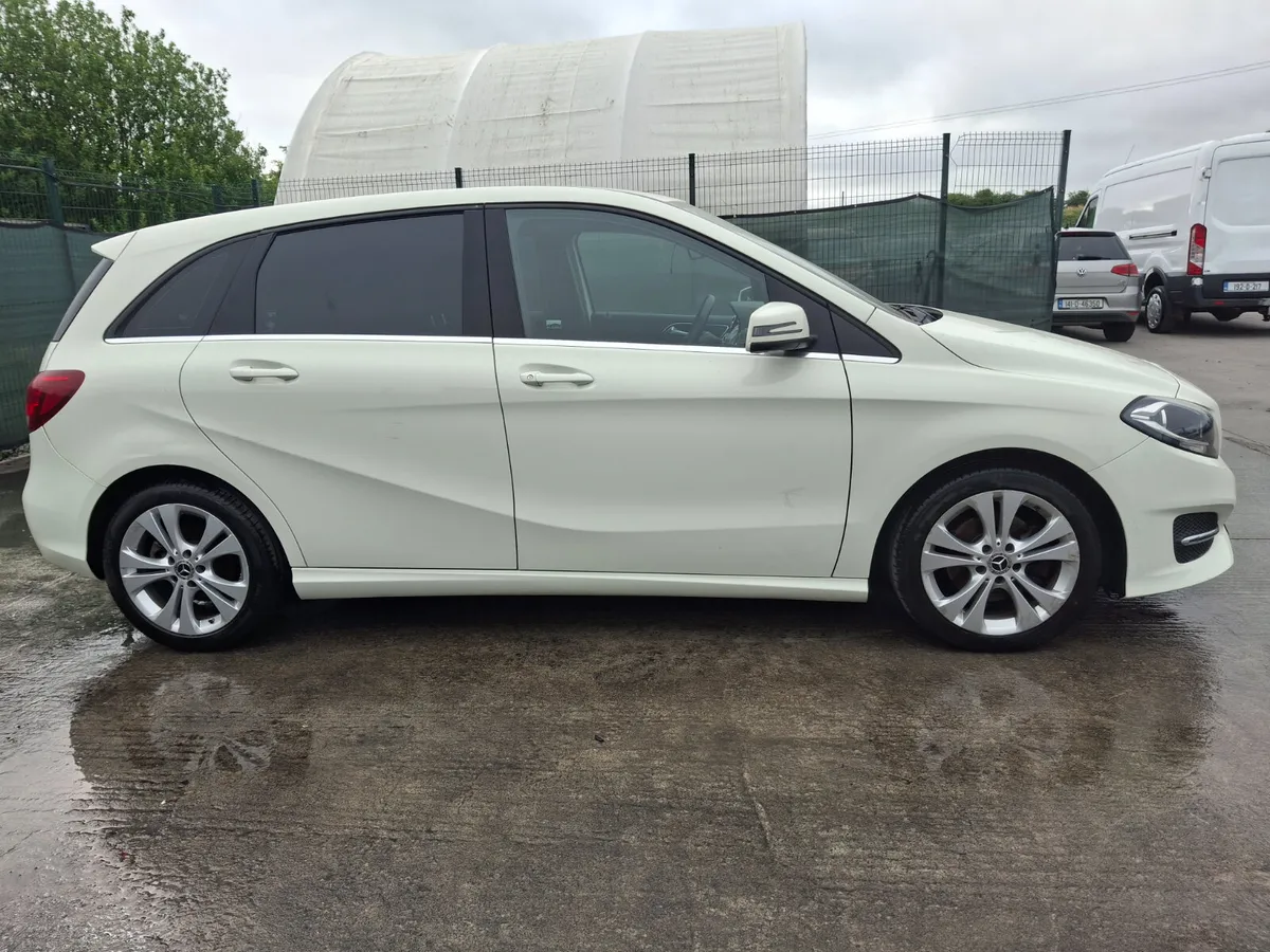 172 Mercedes B-Class  200B Series Sport - Image 2