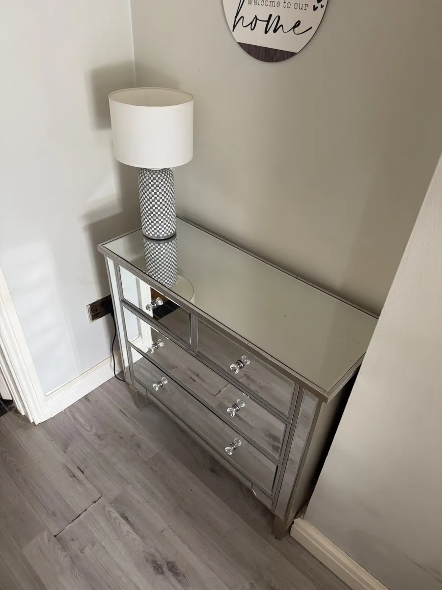 Living room furniture - Image 1