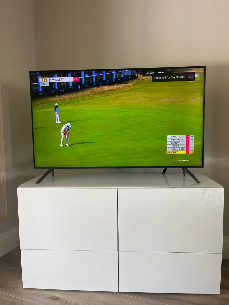 Samsung TV - Image 1