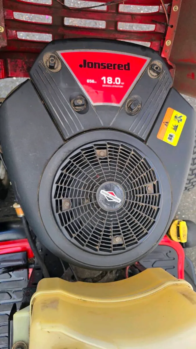 Jonsered husqvarna 18hp - Image 4