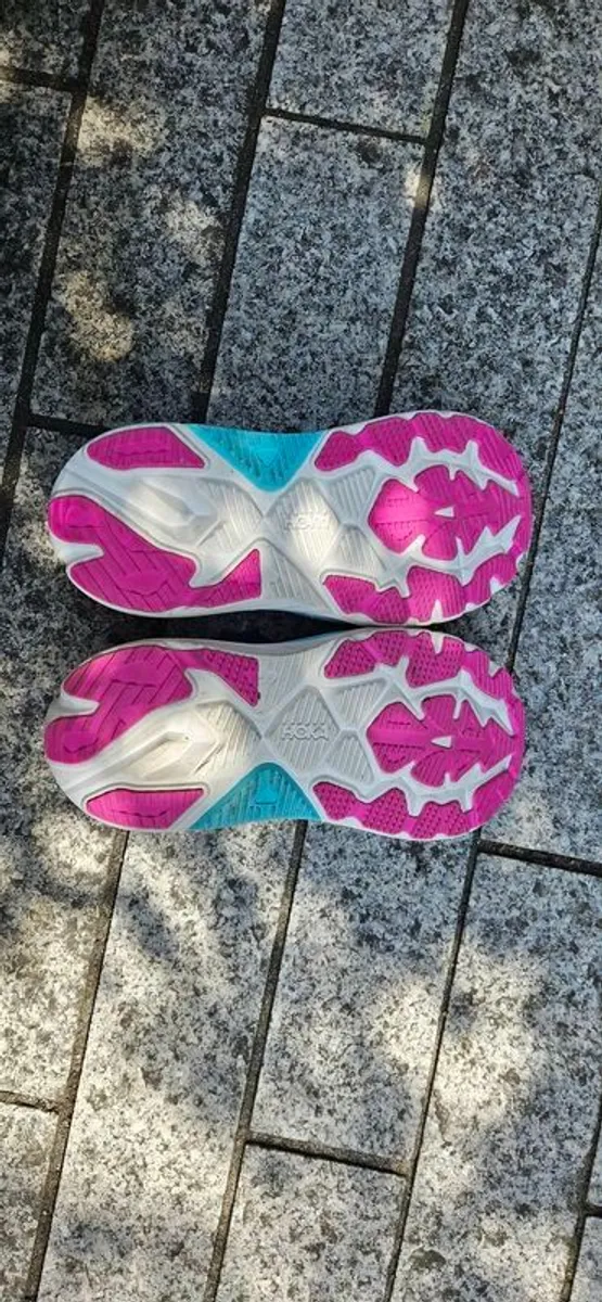 womens Hoka Arahi 8,size 5, brand new - Image 3