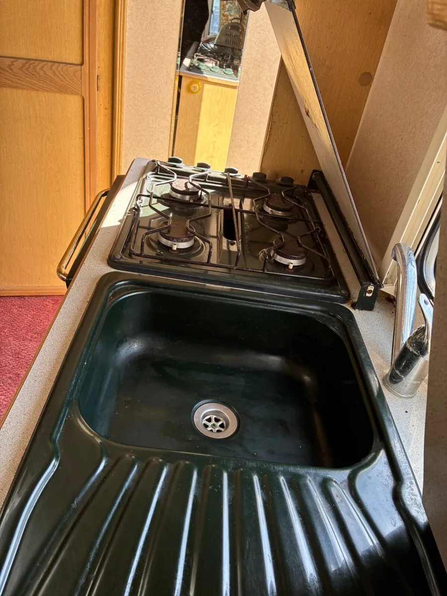 Caravan - Image 3