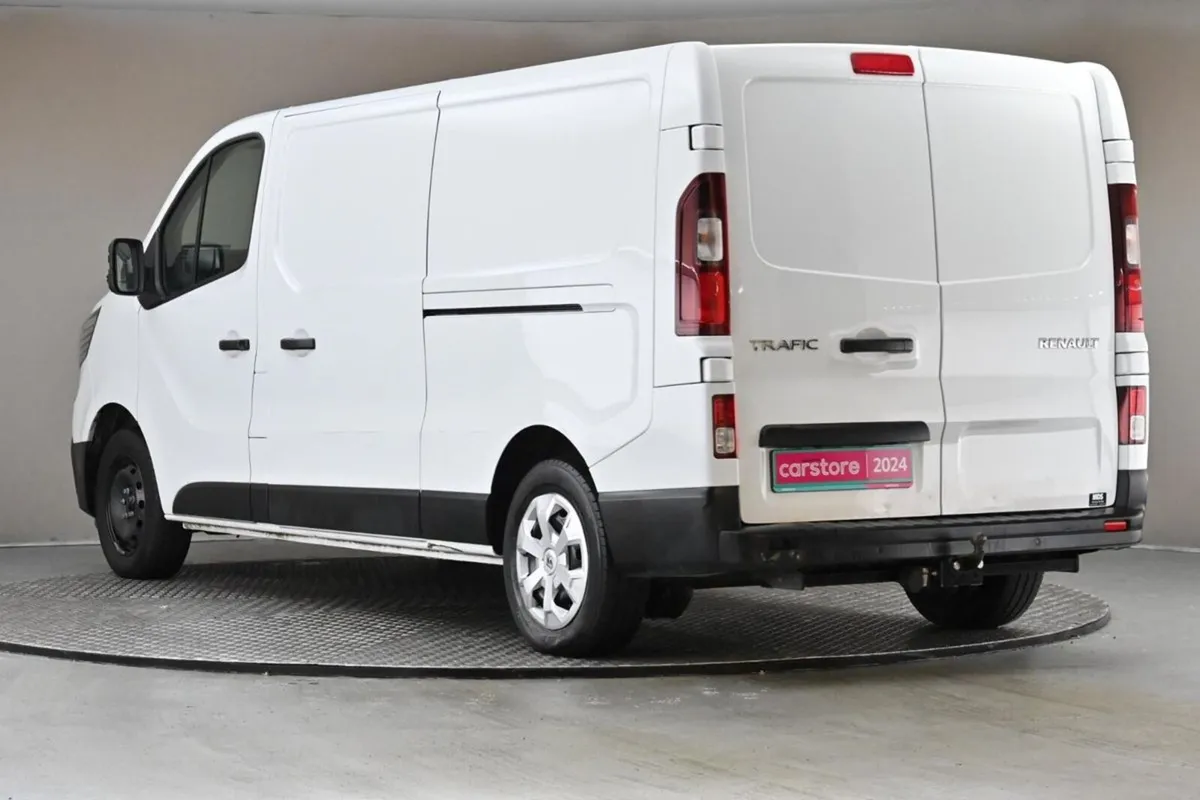 Renault Trafic 2.0 LL30 BLUE DCI 130BHP BUSIN 6SPD - Image 3