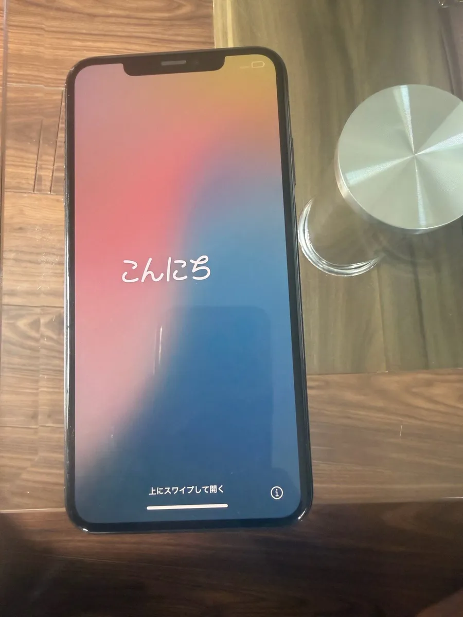 iPhone  Xs Max - Image 1