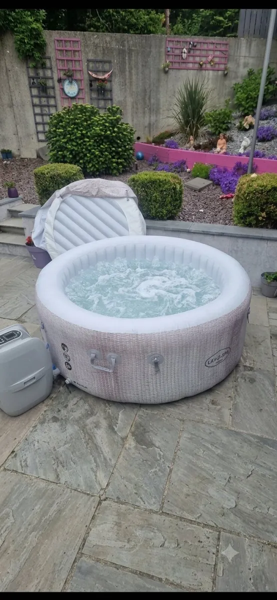 Lay-Z-Spa Cancun 3-4 Person Hot Tub - Image 4