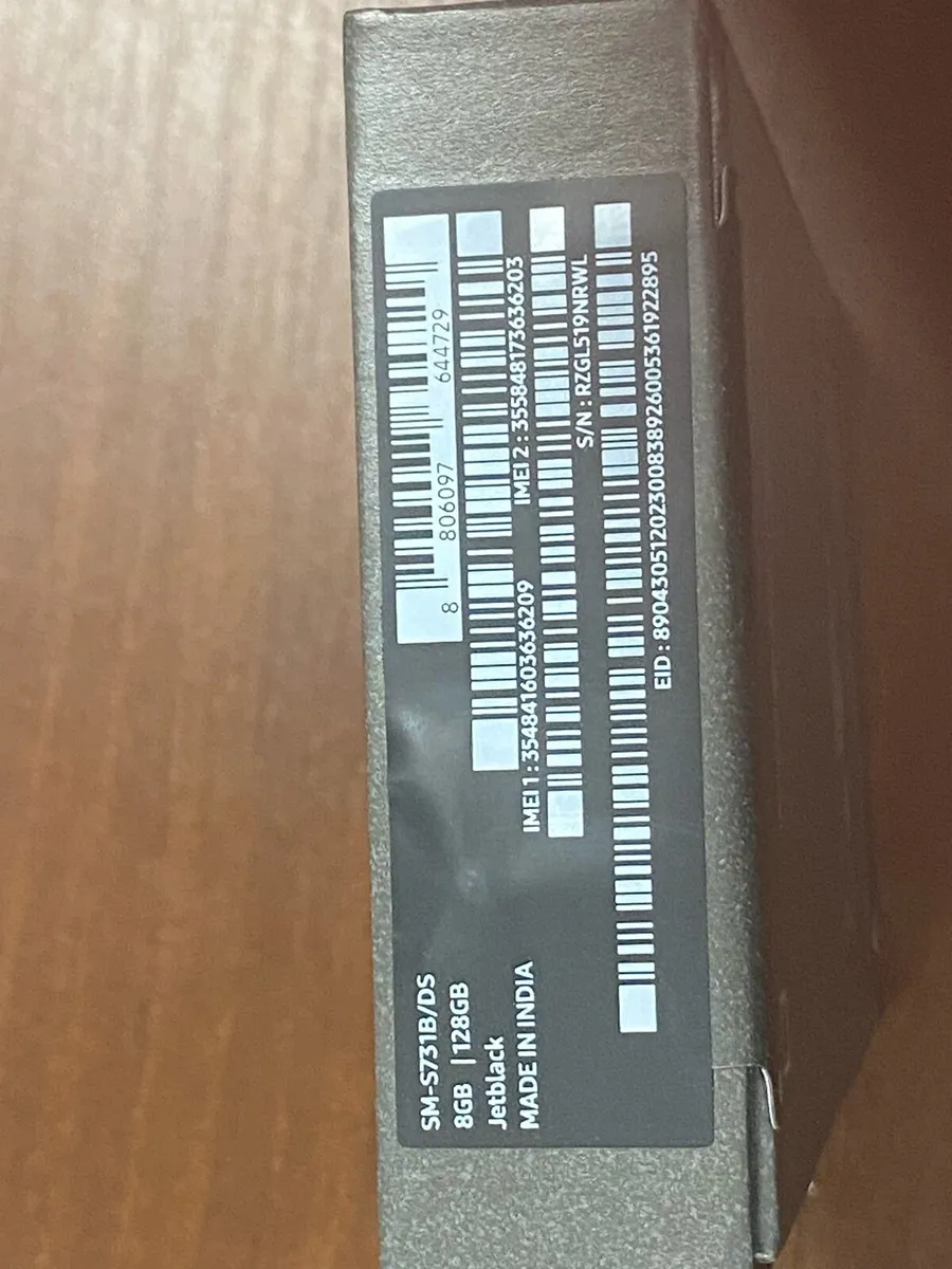 Samsung S25 FE Black - Image 2