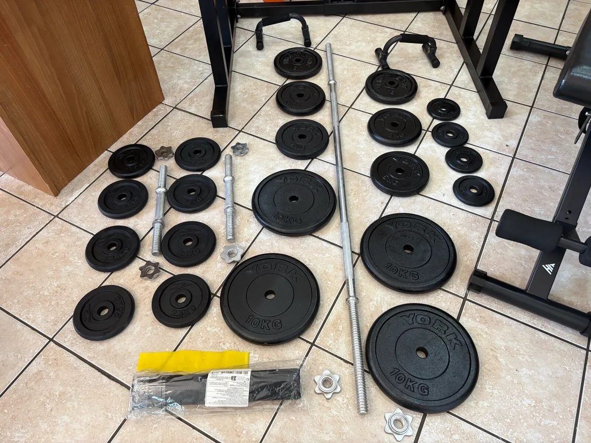 LARGE GYM BUNDLE, 100KG WEIGHTS, HEAVY RACK ETC! - Image 3