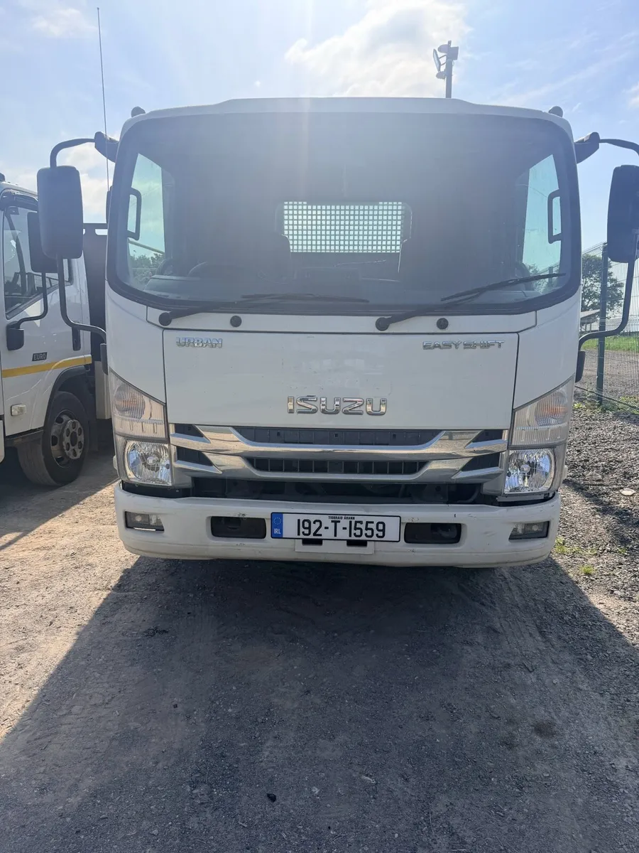 Izuzu tipper - Image 4