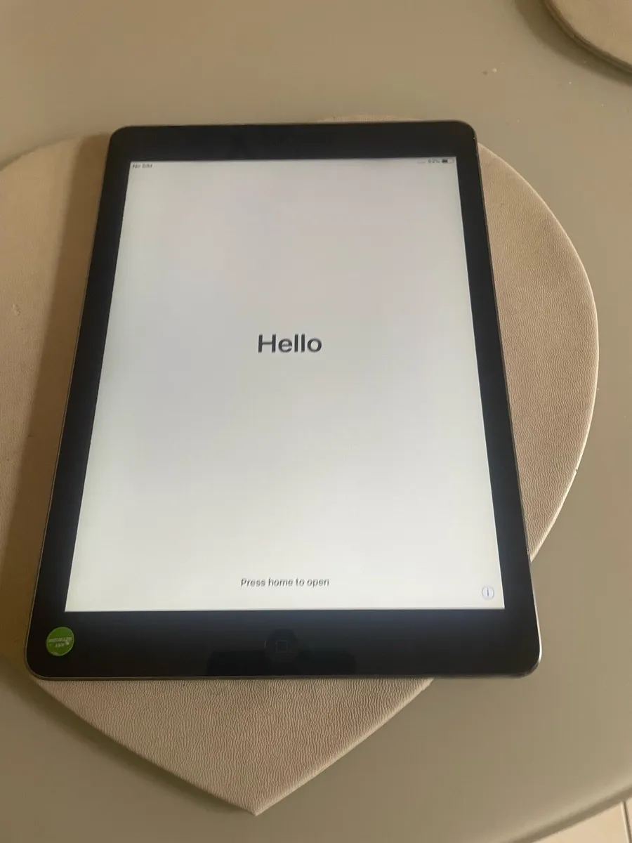iPad Air in very good condition - Image 3