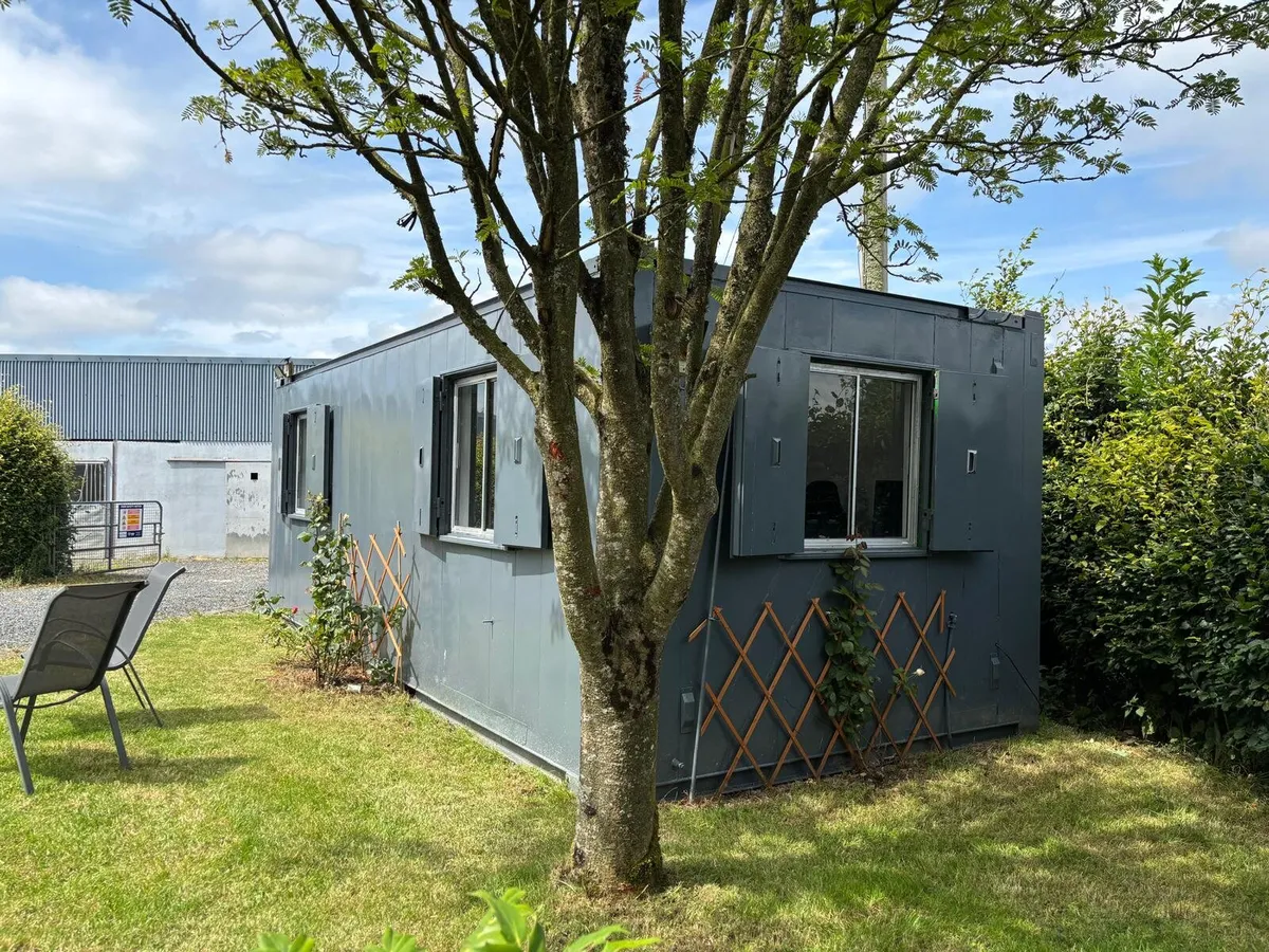 Garden office/ Site office 10ft x 24ft - Image 2