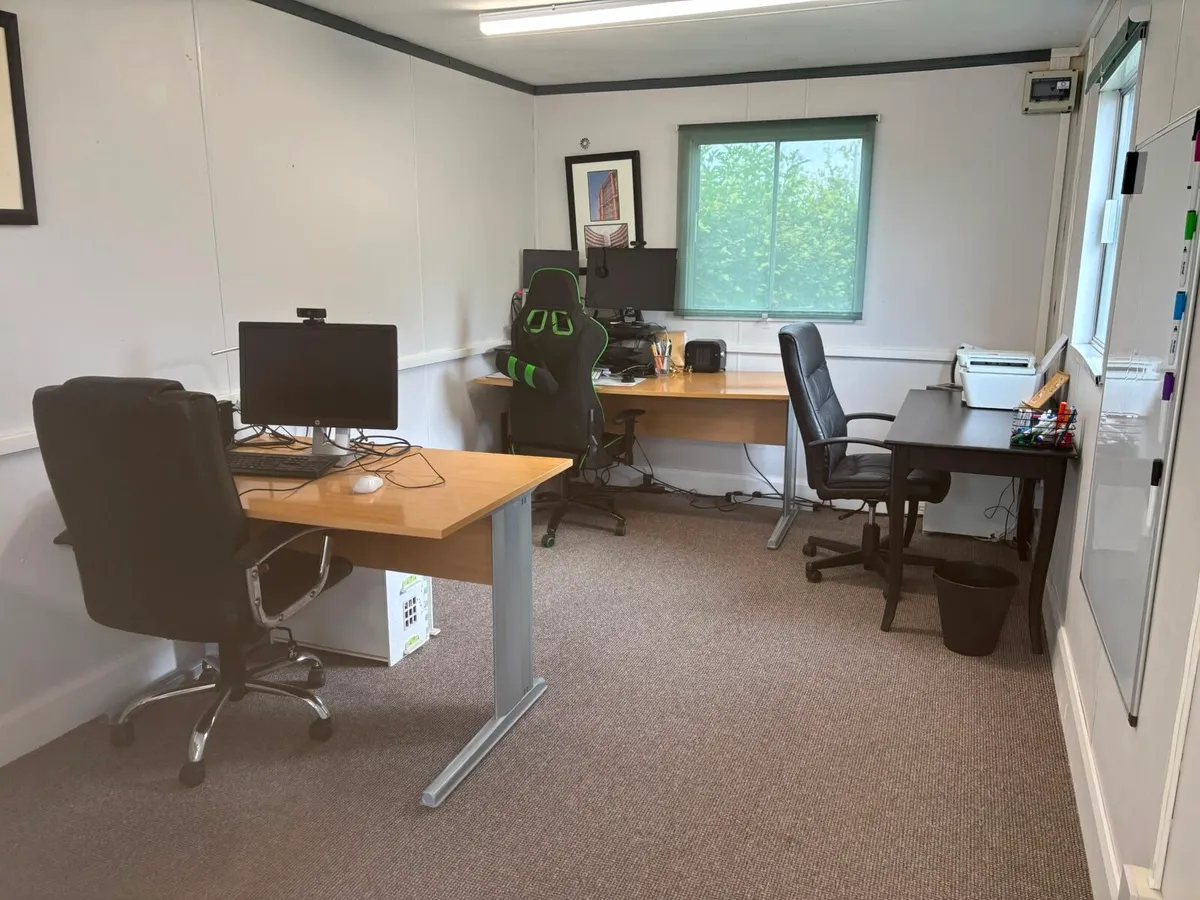 Garden office/ Site office 10ft x 24ft - Image 4