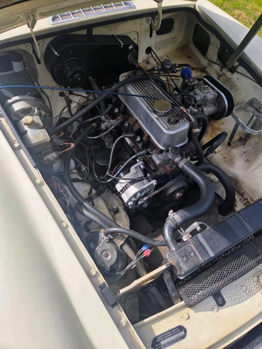 MGB GT with Oselli Fast Road Engine 1950cc - Image 4