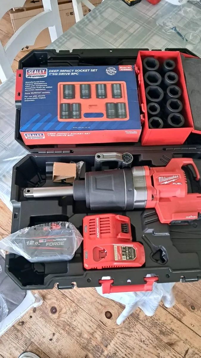 Milwaulkee M18 Heavy Duty Impact Driver - Image 1