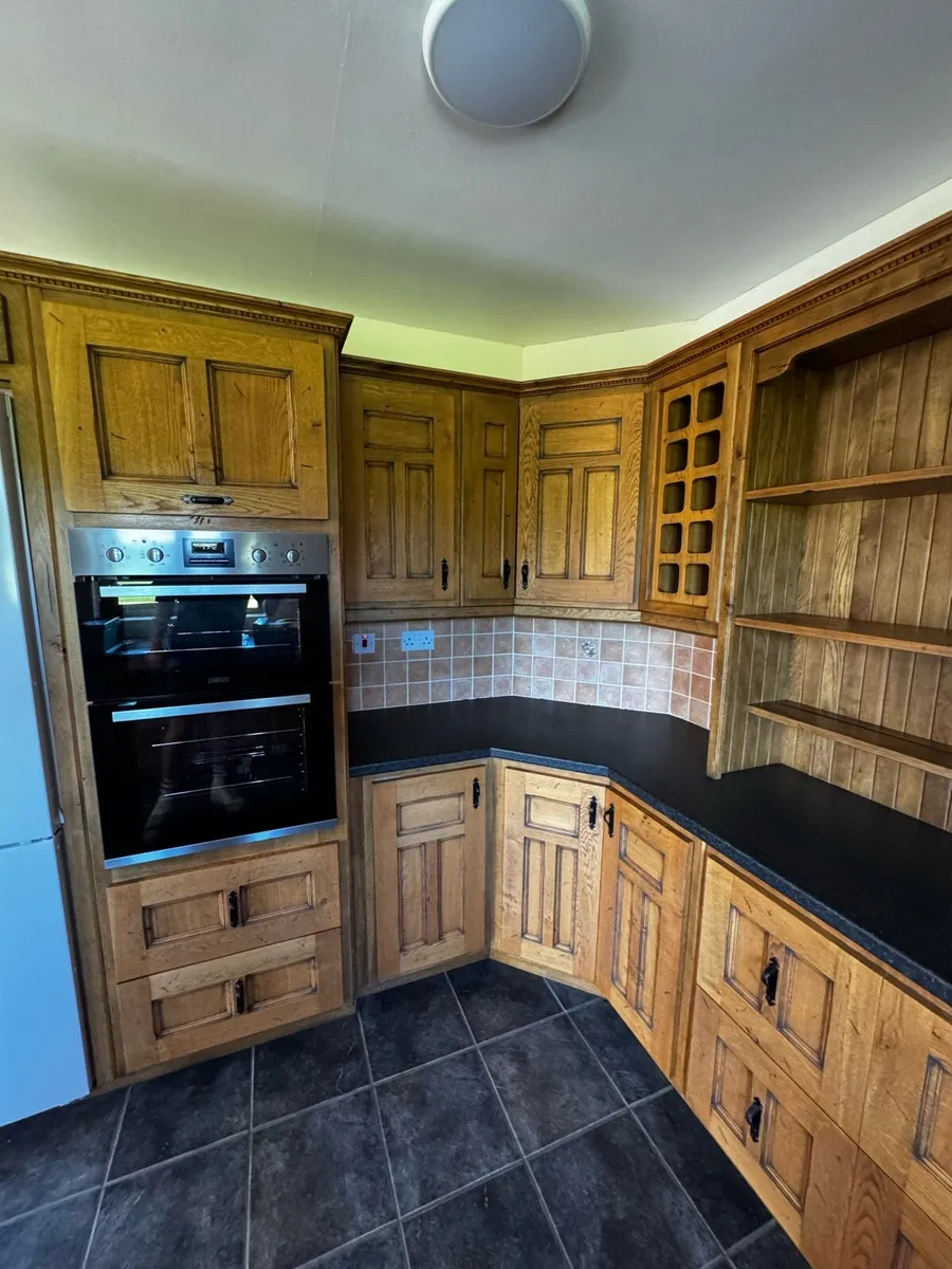 Kitchen with Appliances - Image 3