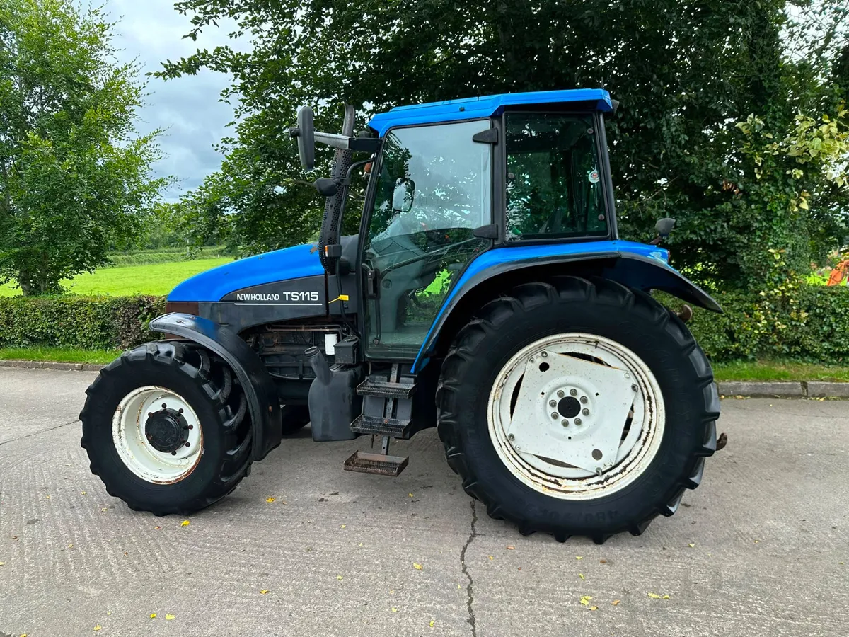 New Holland TS115 - Image 1