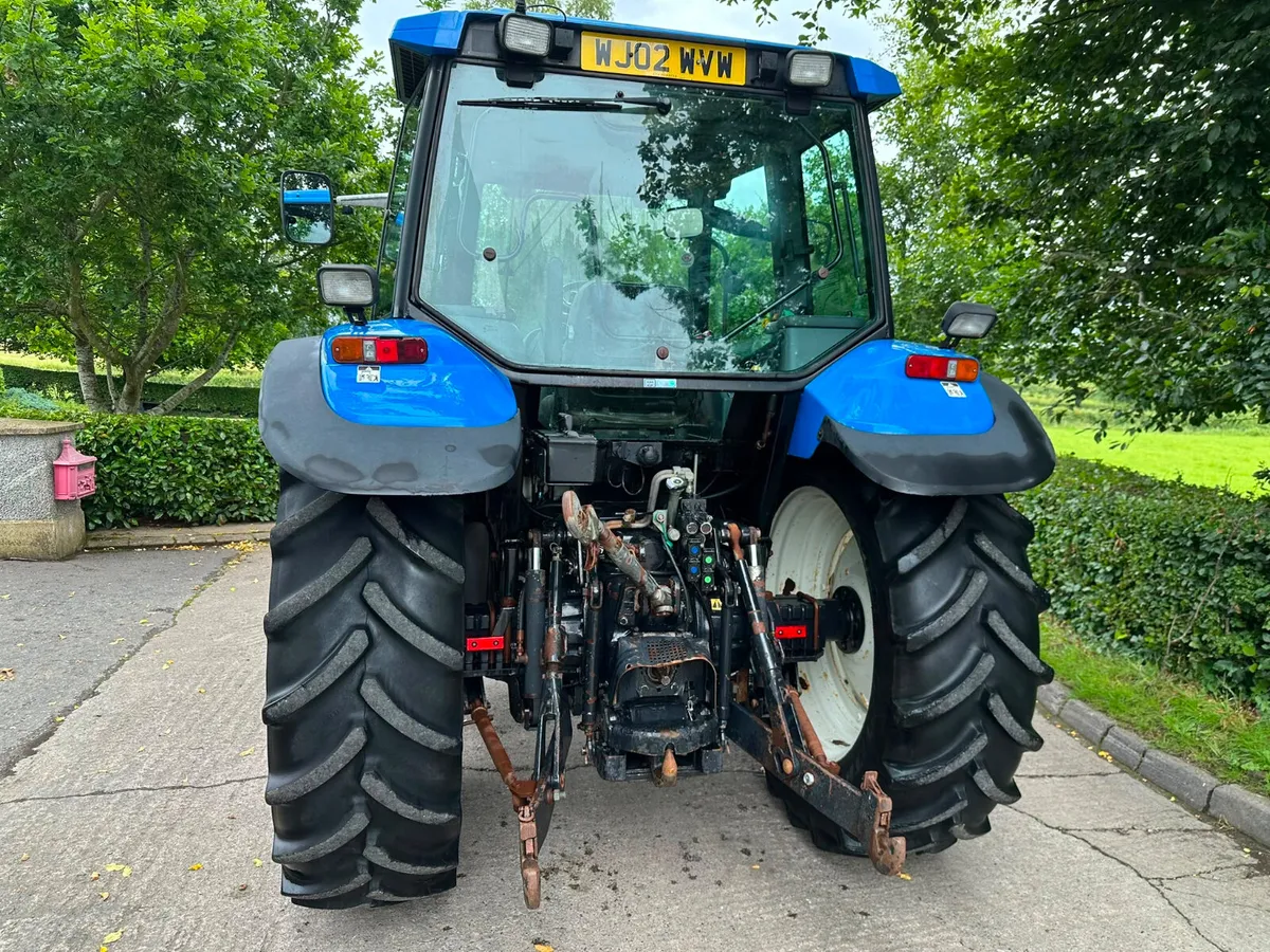 New Holland TS115 - Image 4
