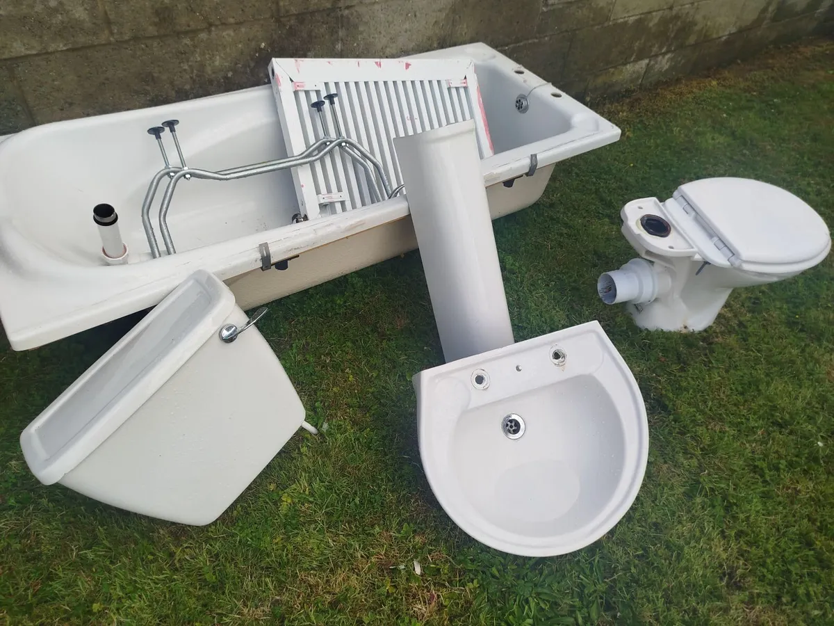 Bathroom set - Image 3