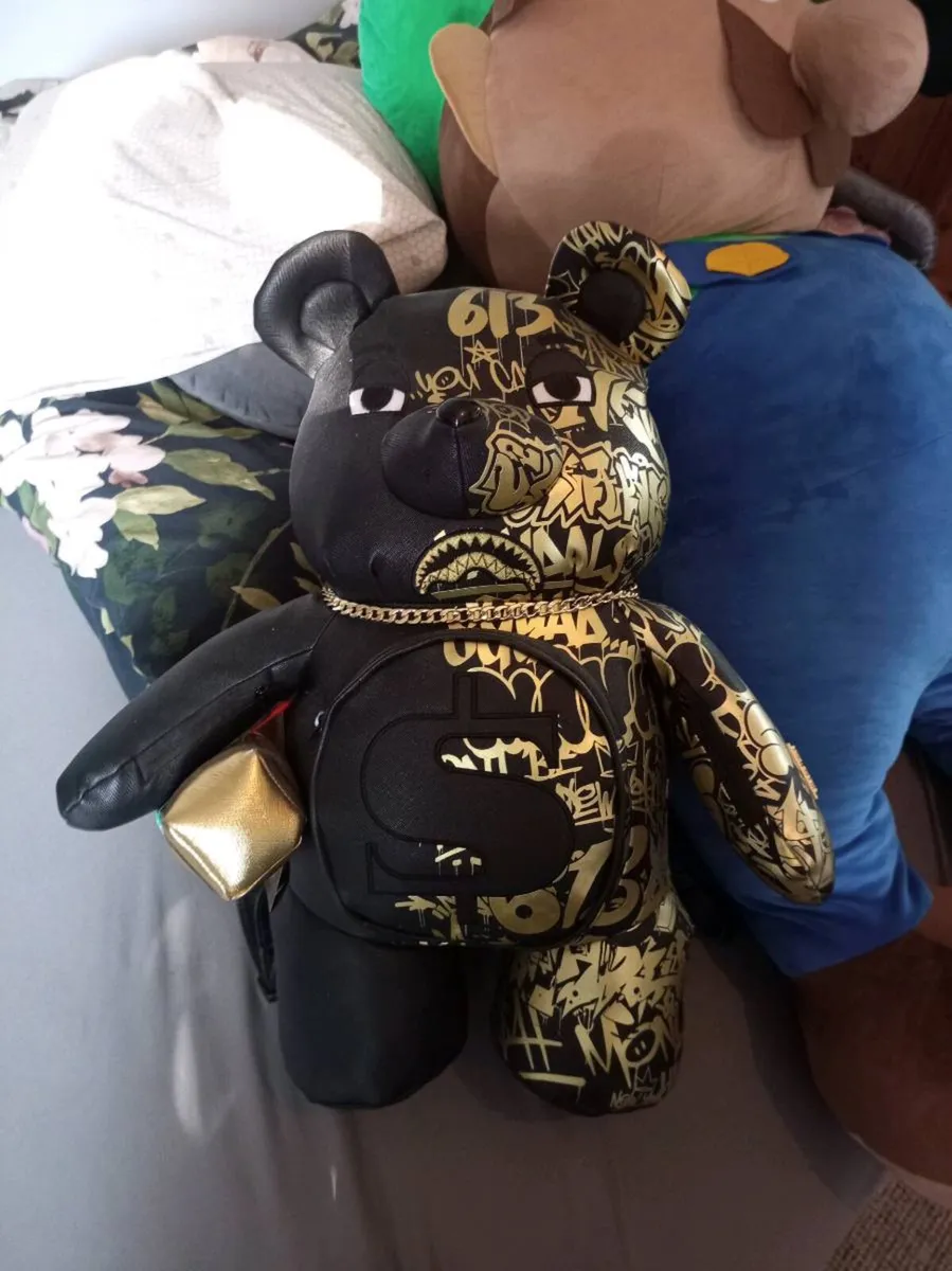 "MONEYBEAR" TEDDY BEAR BACKPACK - Image 1