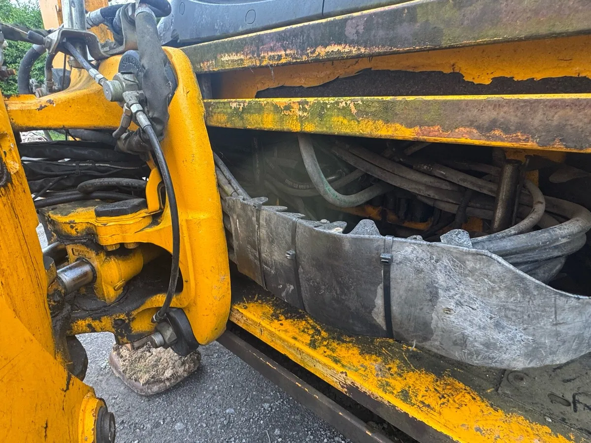 JCB 3CX - Image 3