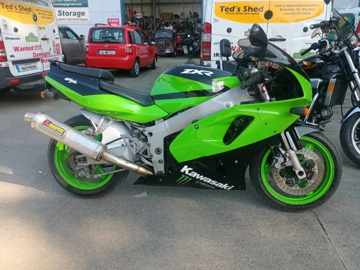 KAWASAKI ZXR 750 L 1994 NEW TYRES - Image 1