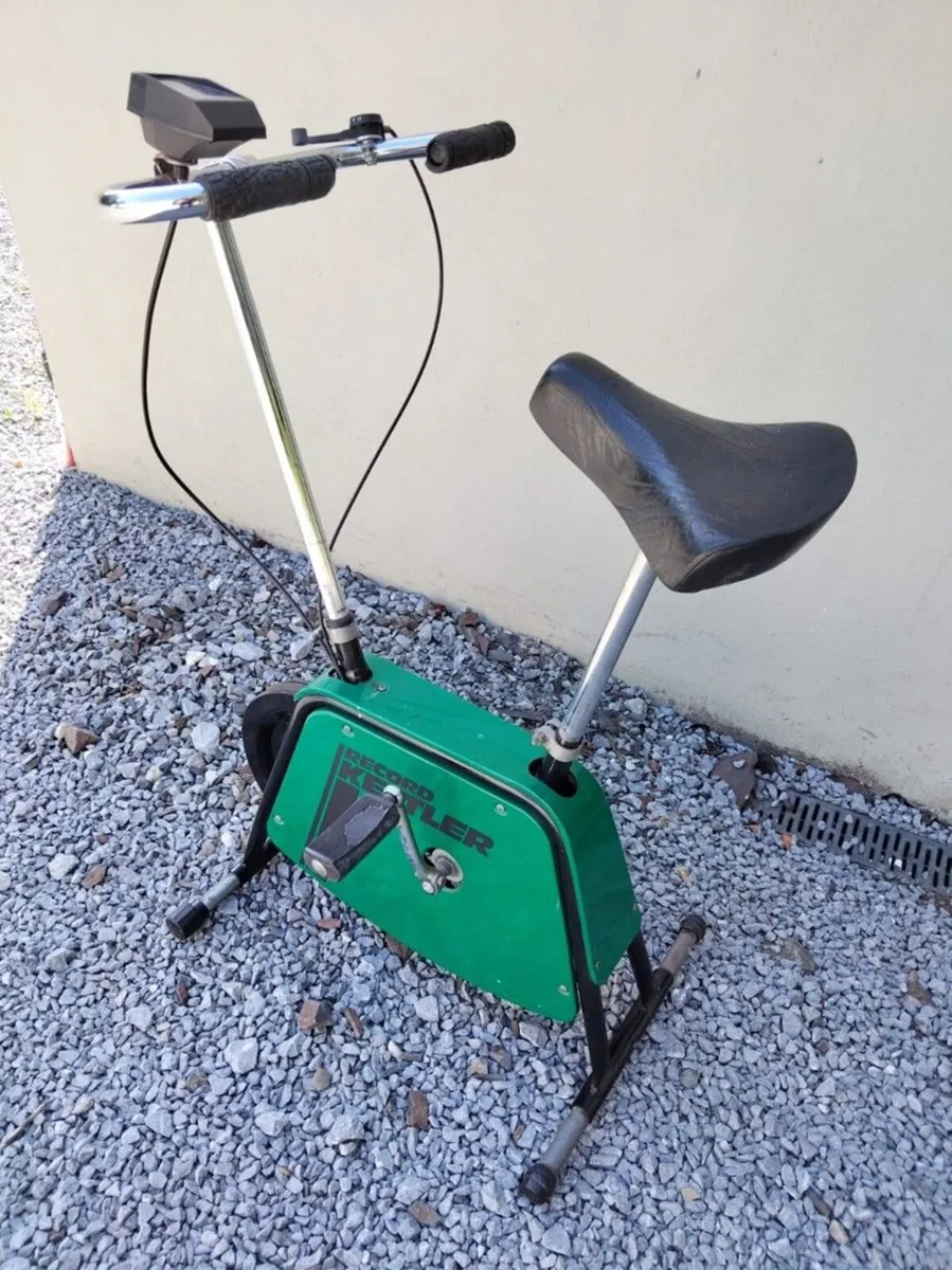 Heimtrainer Record No. 7942-200 - Image 1
