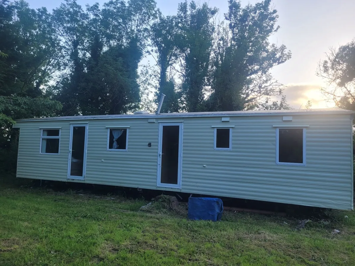 Mobile home - Image 1