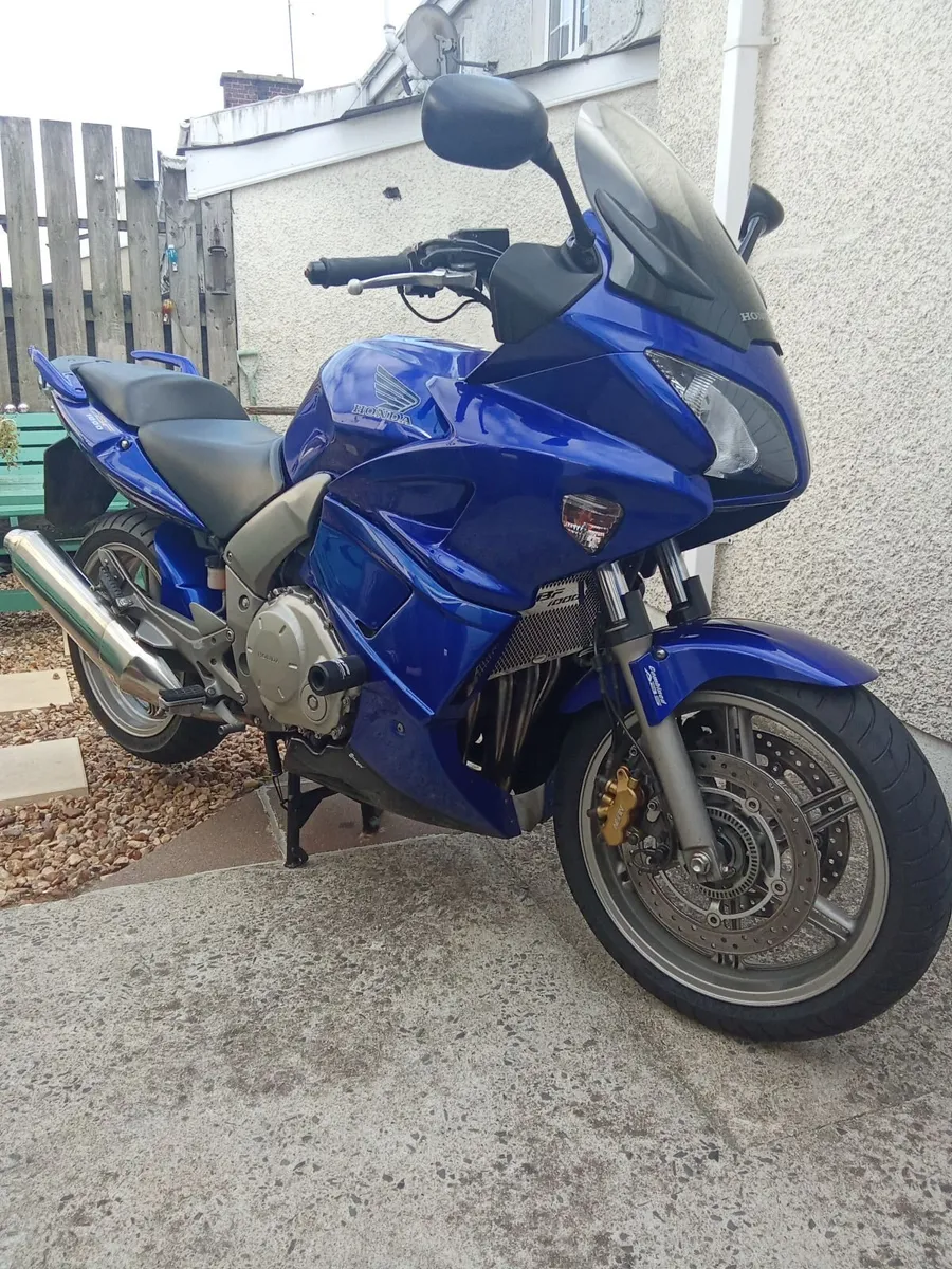 HONDA CBF 1000  2006 - Image 2