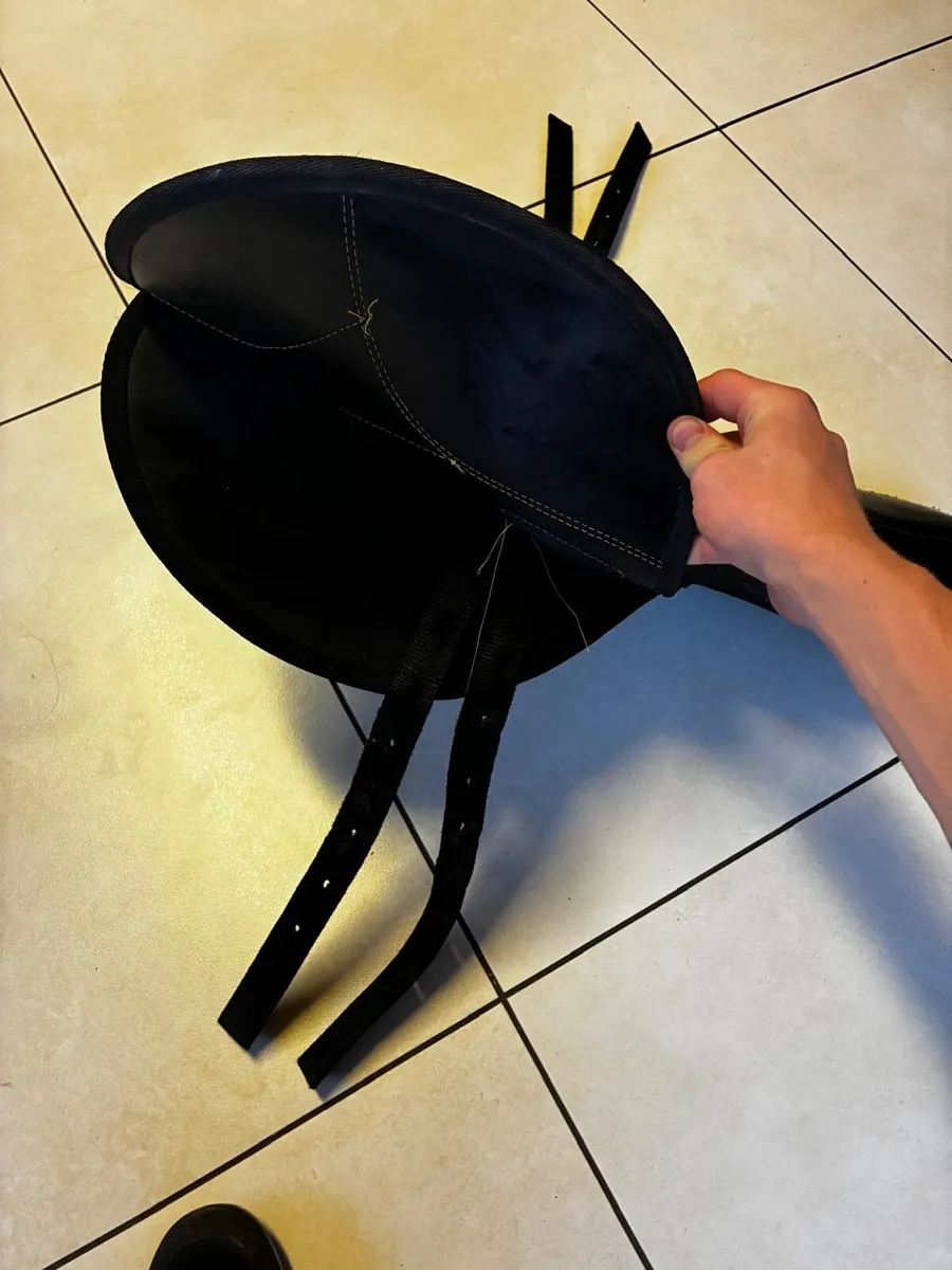 Exercise saddle for horse riding - Image 2