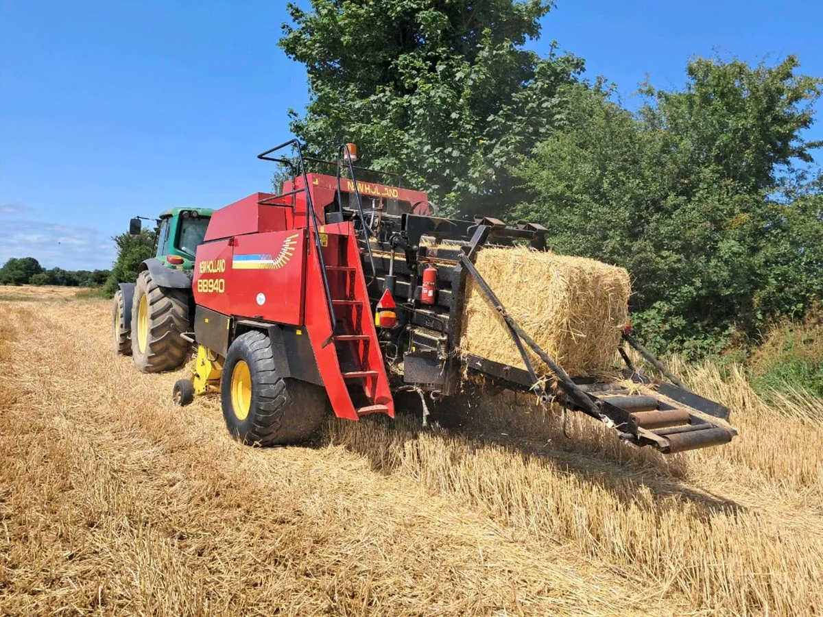 New Holland BB940 Large Square Baler - Image 2