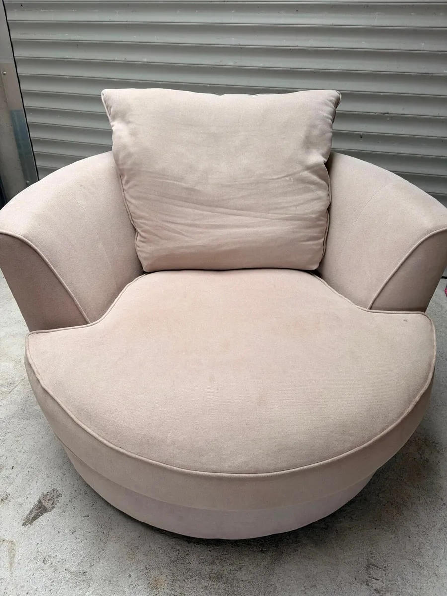 Couch Set - Image 1