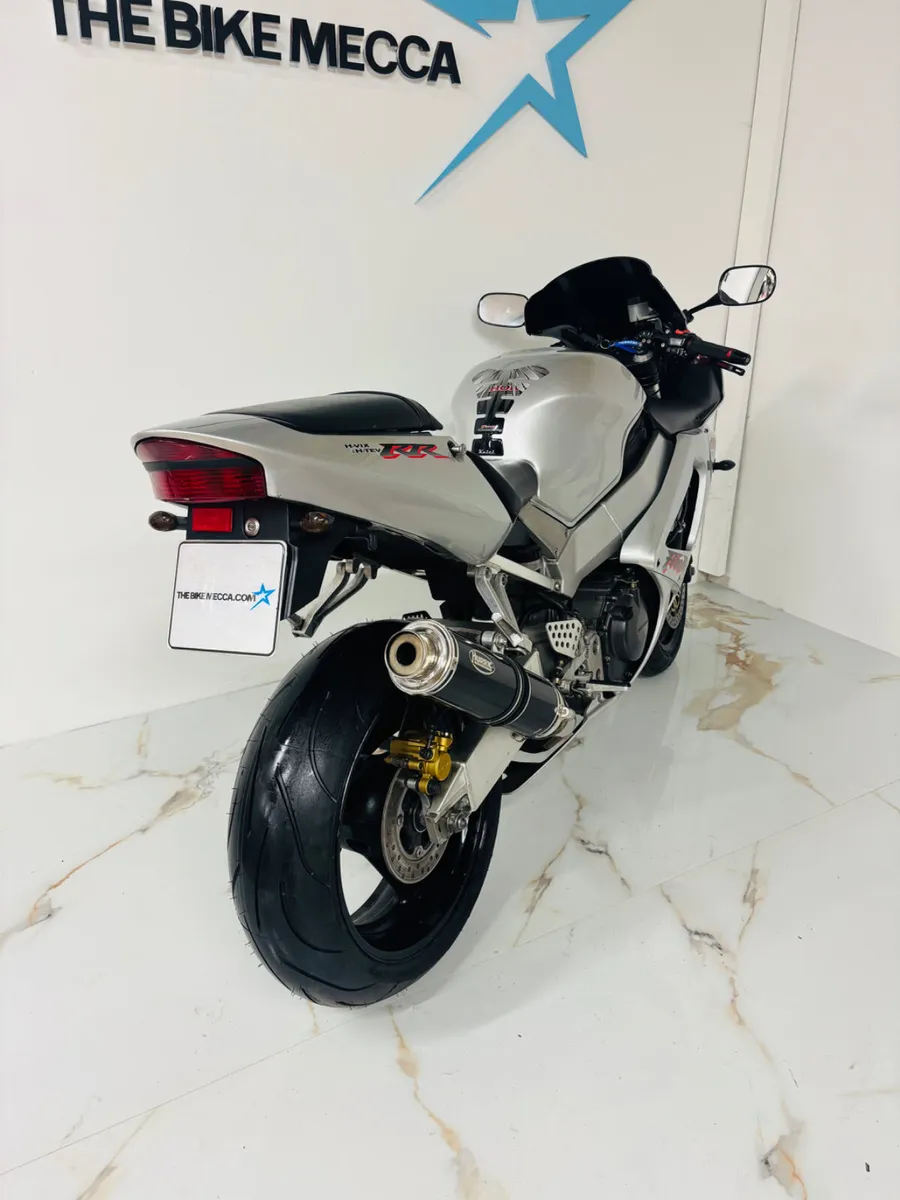Honda Cbr Fireblade nationwide delivery - Image 3