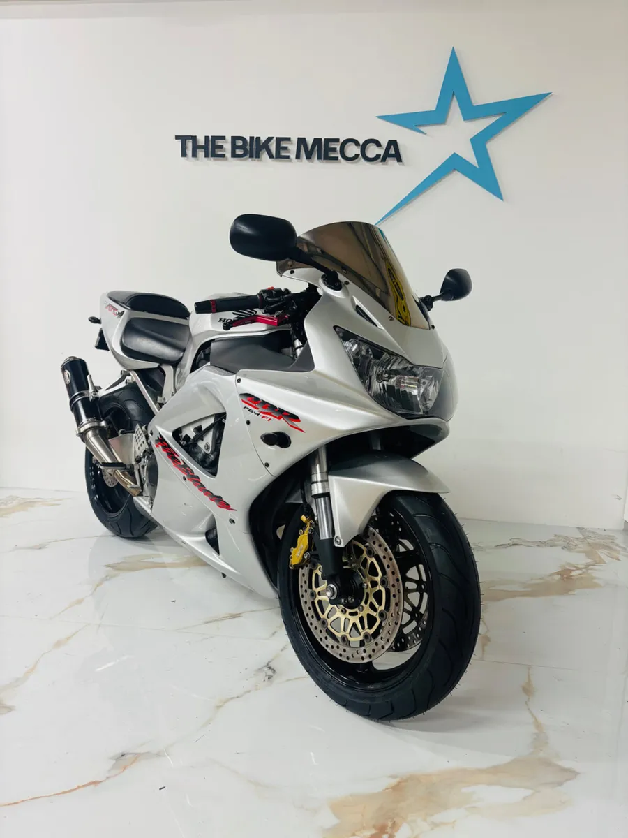Honda Cbr Fireblade nationwide delivery - Image 2
