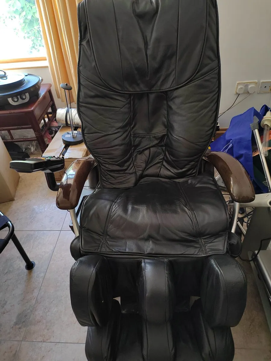 Leather massage chair