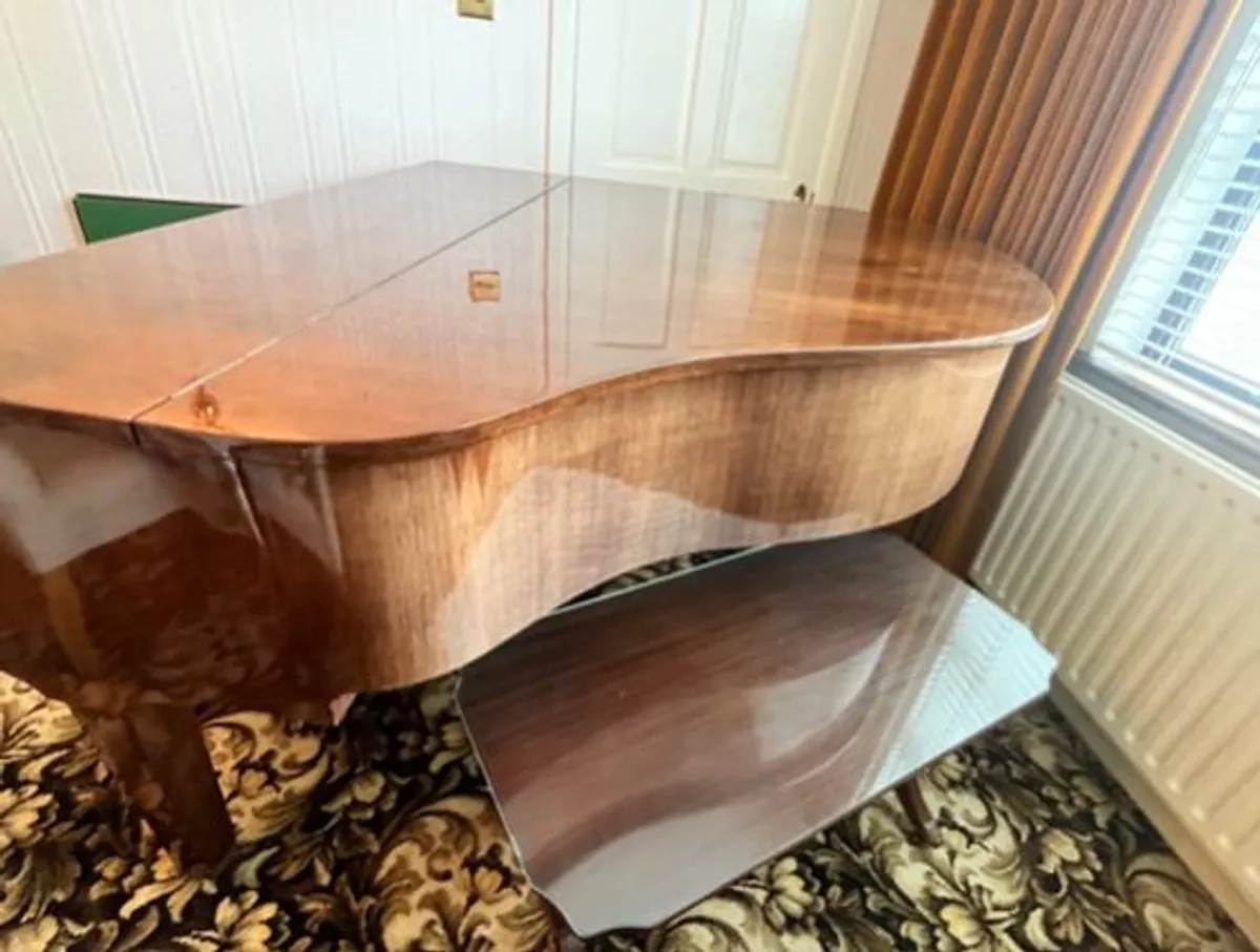 Baby Grand Piano, Walnut - Image 3