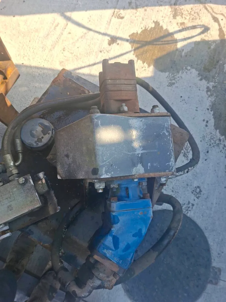 Pumps - Image 2