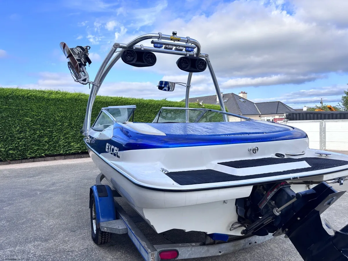 Wakeboard boat speed boat - Image 2