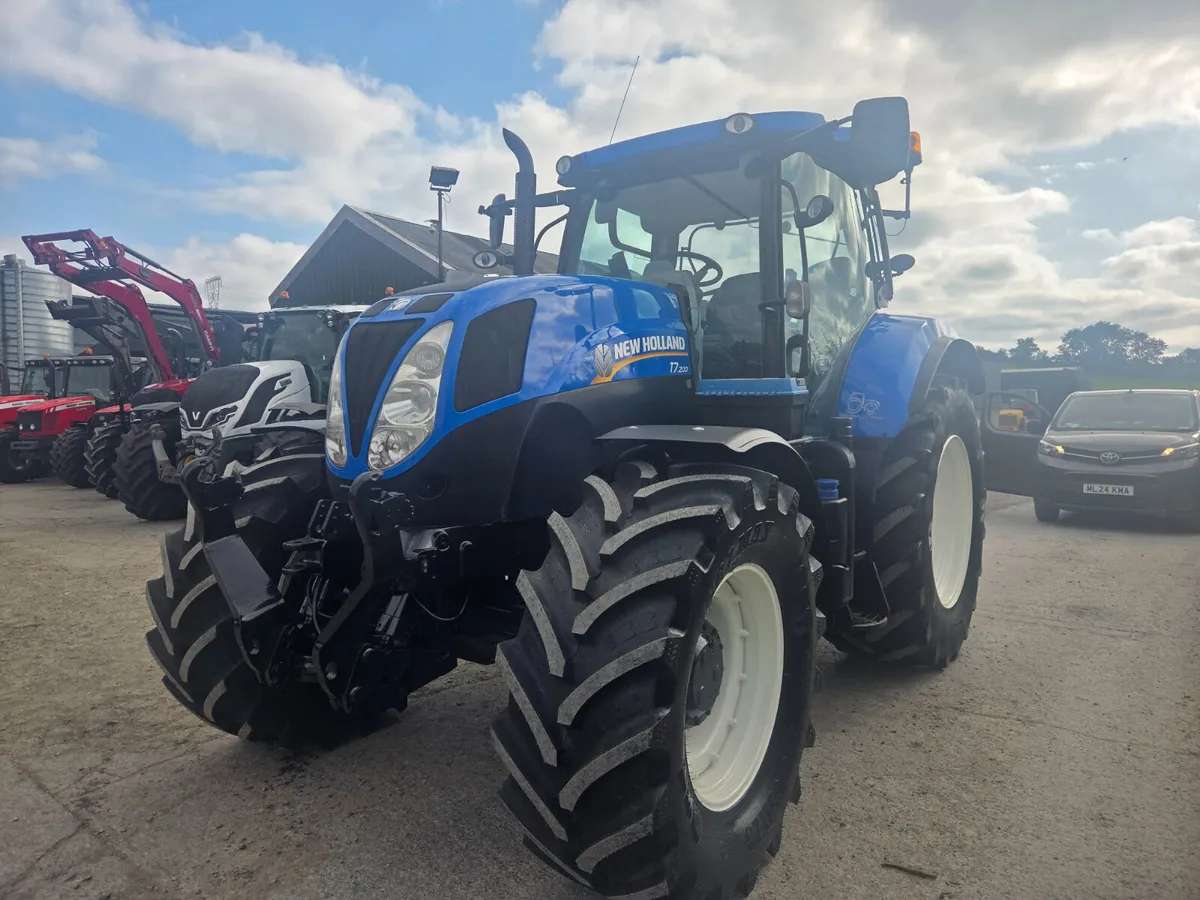New Holland T7200 - Image 3