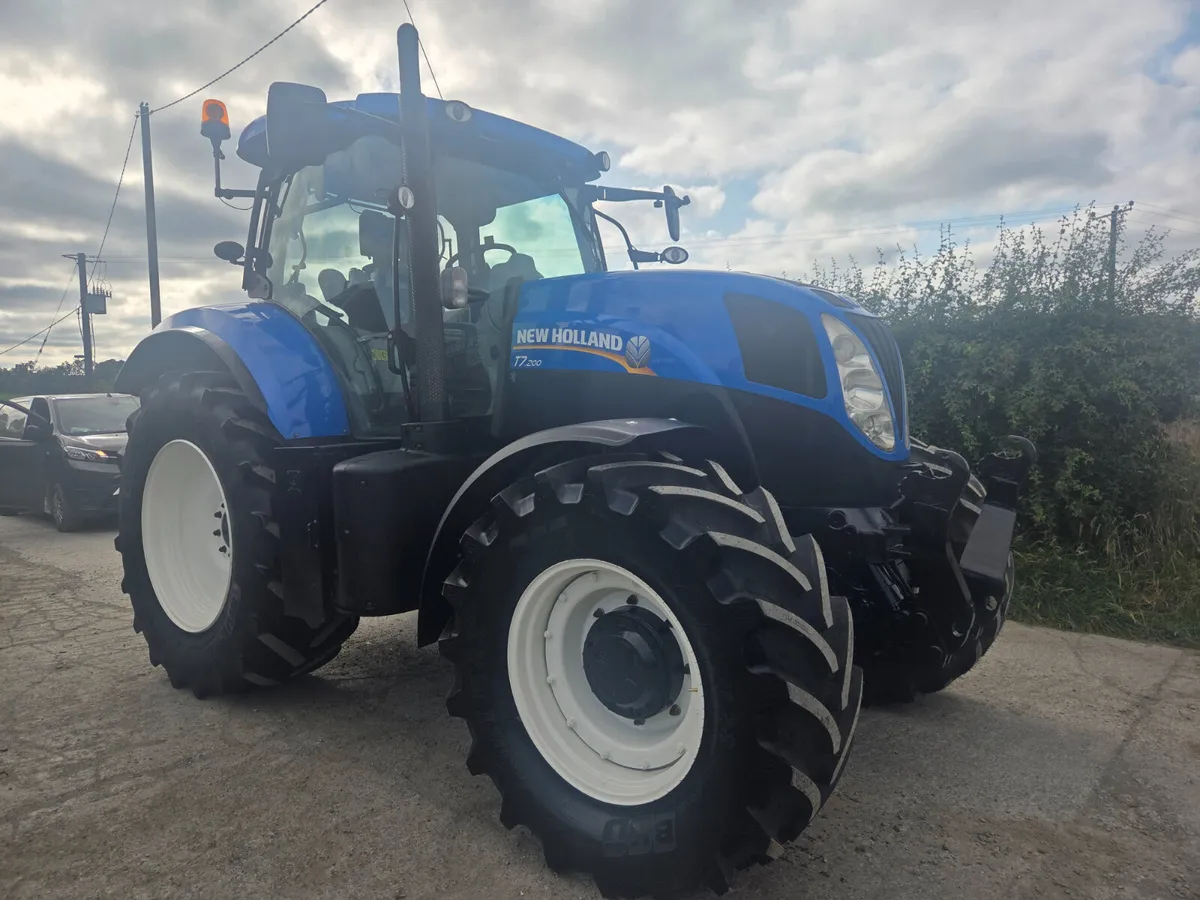 New Holland T7200 - Image 2