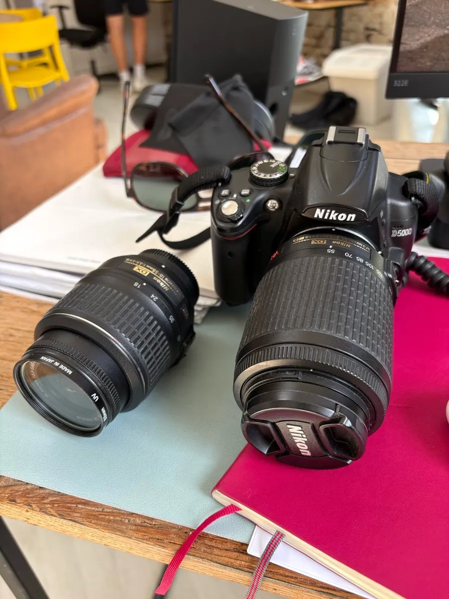 Nikon D5000 DSLR Camera - Image 1