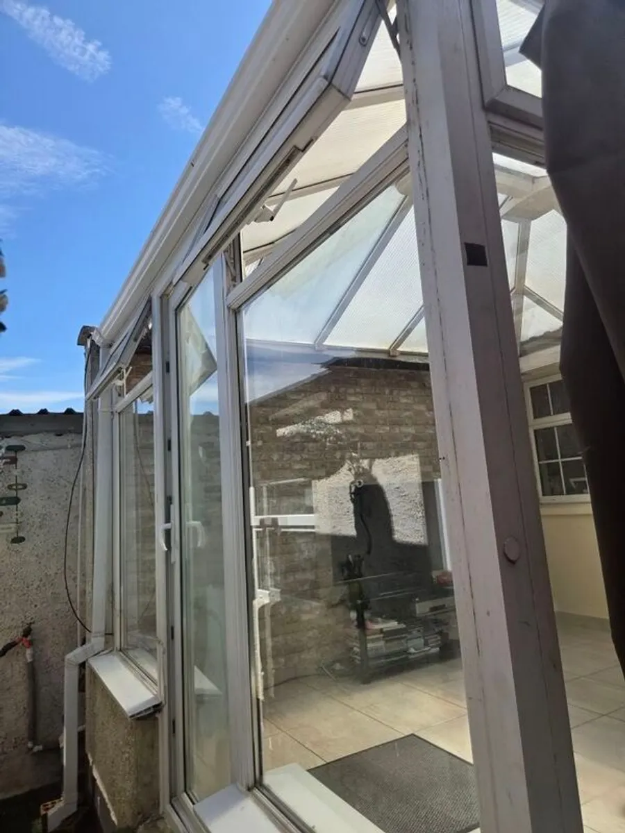 Price drop. Conservatory - Image 4